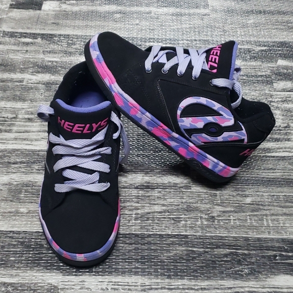 Heelys Other - HEELYS PROPEL 2.0 BLACK CAMO GIRLS, SIZE 5